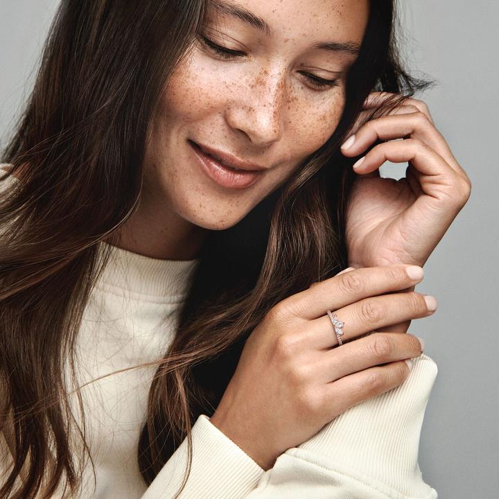 Produktbild Pandora Sparkling Herbarium Cluster Ring (48)