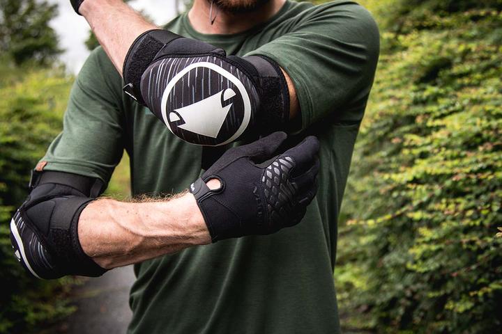 Actual product image Endura SingleTrack II (M/L, Elbow protectors, Unique specimen)