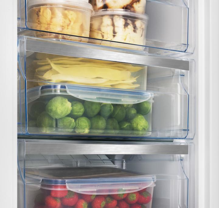 Actual product image Amica Fridge-freezer combination KGC 15495 S WxHxD 54.5 x 180 x 59 cm Fridge compartment 180 l (250 l)