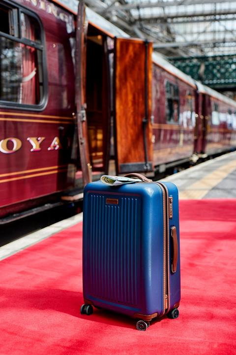 Actual product image Stratic Merian - Suitcase M (67 l, M (50 - 90l))