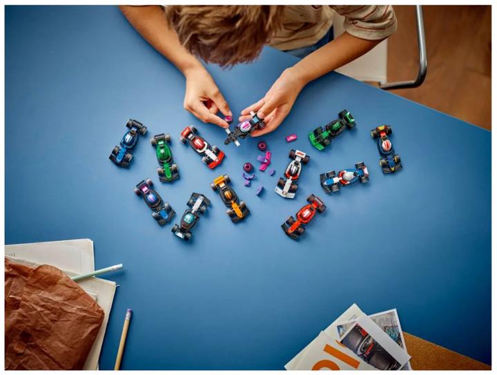 Image du produit LEGO Voitures de course F1 à collectionner (Assortiment) (71049, LEGO DC)