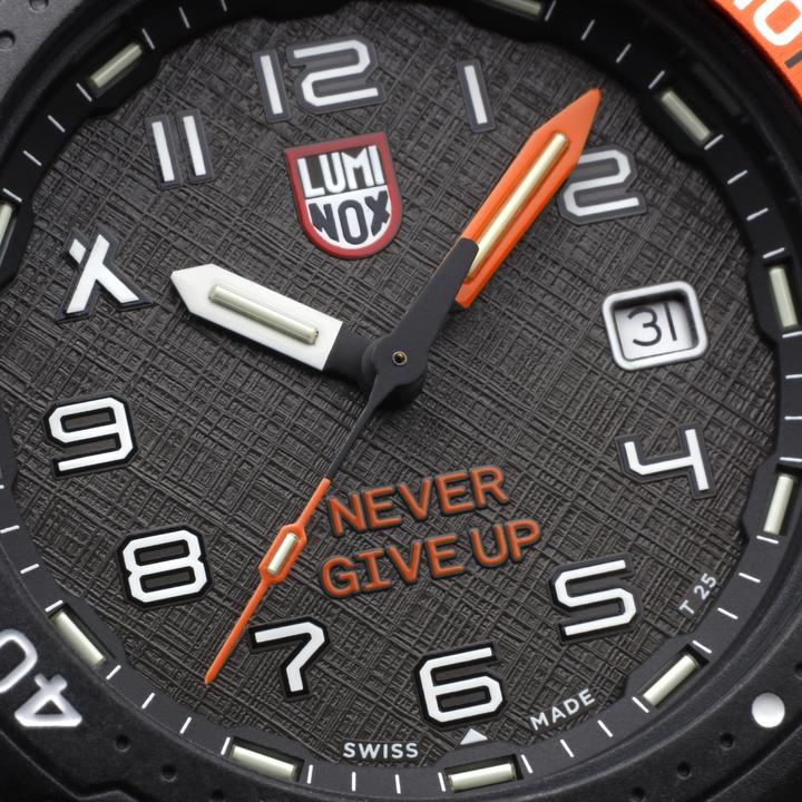 Immagine prodotto Luminox Bear Grylls (Orologio sub, 42 mm)