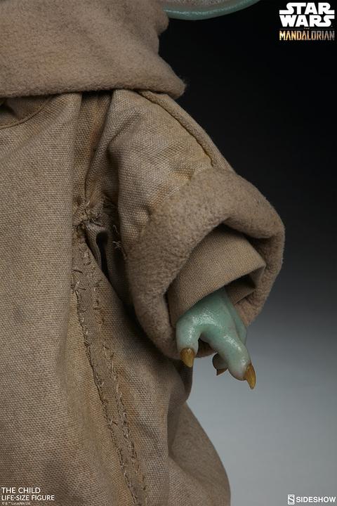 Actual product image Sideshow The Mandalorian: The Child