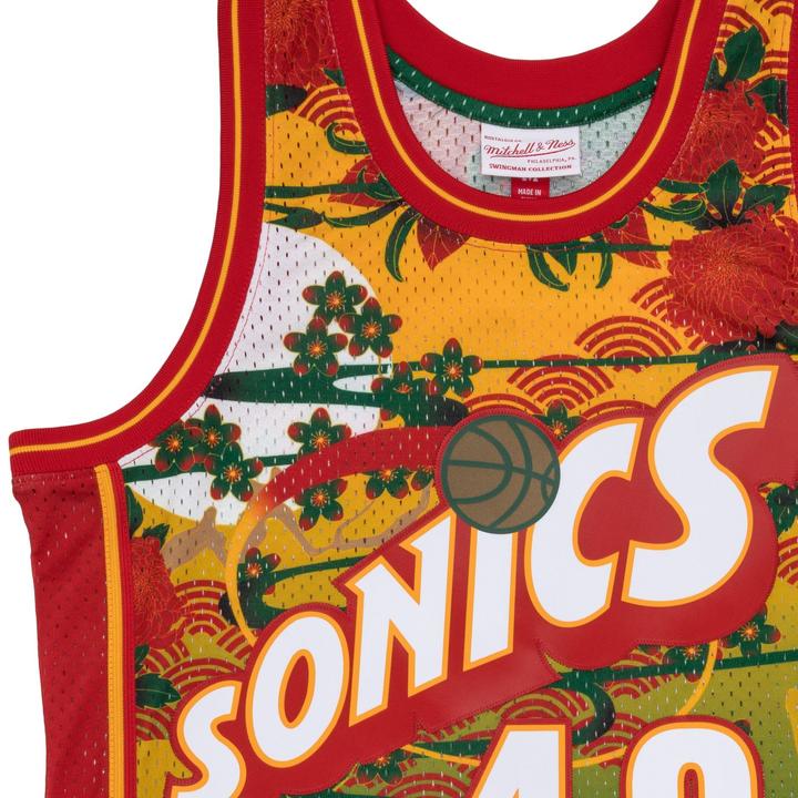 Actual product image Mitchell & Ness Swingman Mesh Jersey Seattle SuperSonics ASIAN Kemp - M (M)