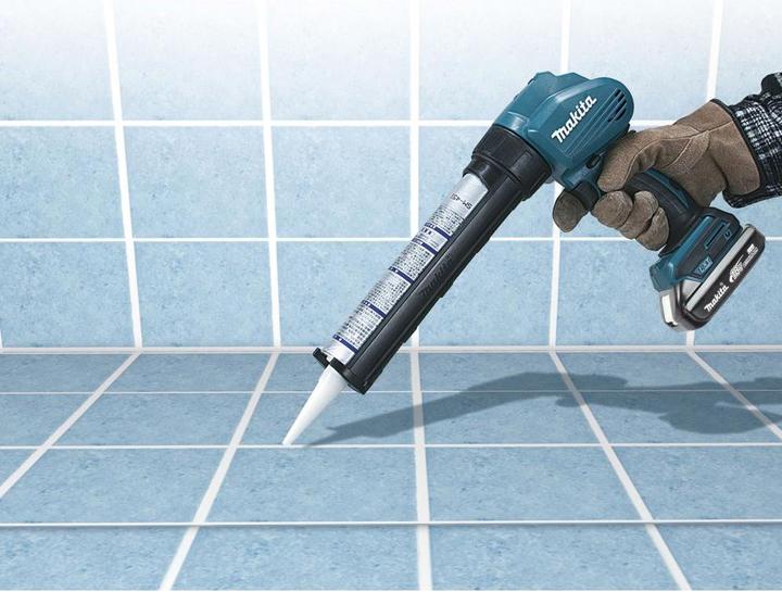 Actual product image Makita 18V Battery Cartridge Gun DCG180RYEX