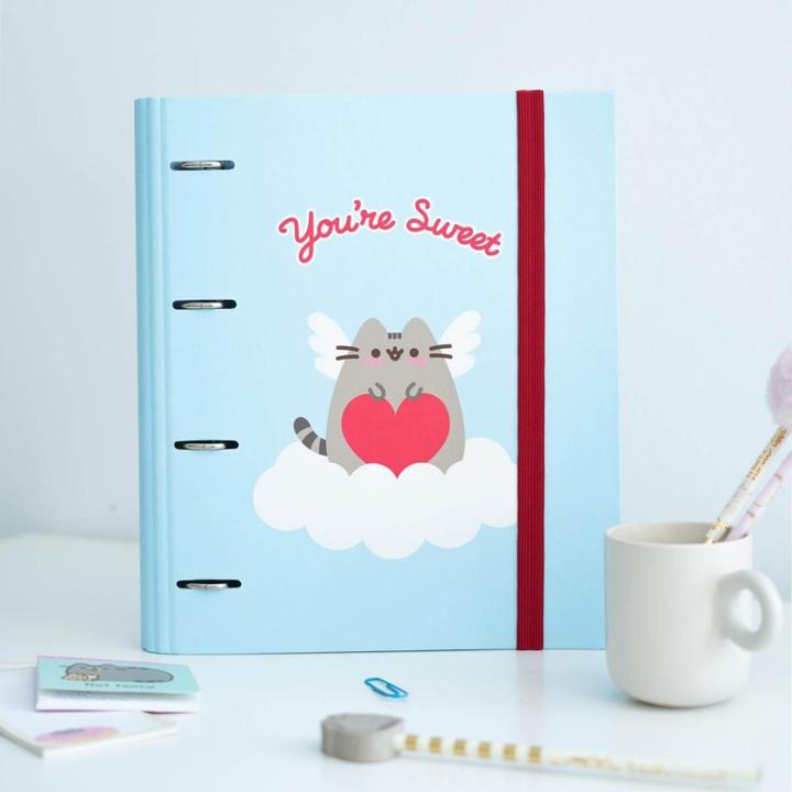 Immagine prodotto Pusheen – A4-Ordner aus der Purrfect Love-Kollektion mit Seiten (4 Ringe, Gummiband) (24 x 31 cm)