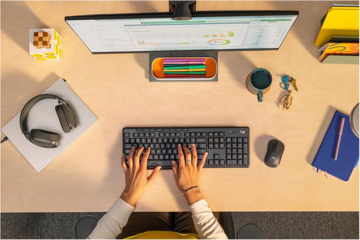 Produktbild Logitech MK370 Combo (Eng. Int., Kabelgebunden)