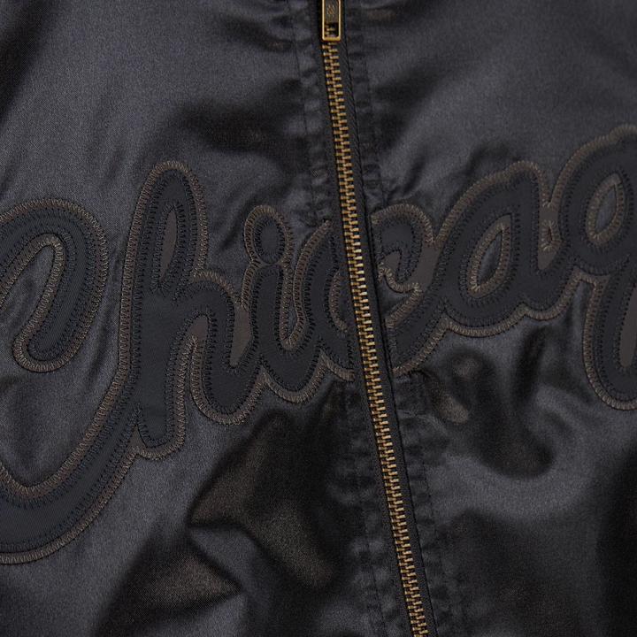 Immagine prodotto Mitchell & Ness Bomber in raso M&N - STATESIDE Chicago Bulls nero XL (XL)