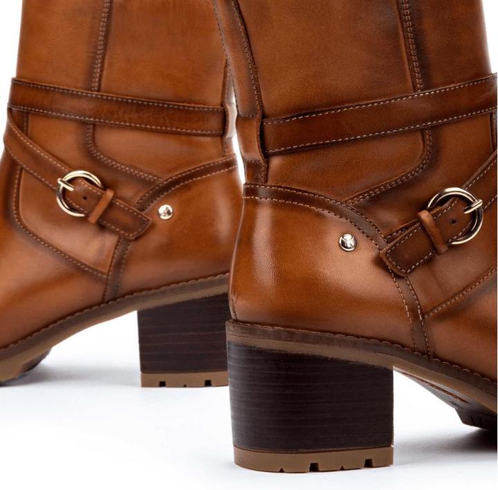 Actual product image Pikolinos Llanes (39)