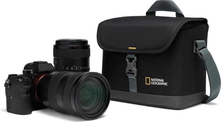 Immagine prodotto National Geographic Borsa per fotocamera media nera (Borsa a tracolla per fotocamera, 6.25 l)