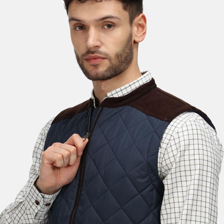 Actual product image Regatta Moreton waistcoat (S)