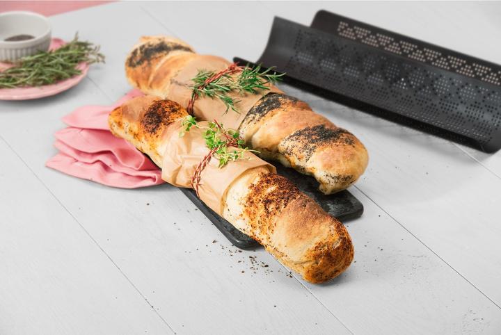 Produktbild Kaiser Baguettform Inspiration perforiert für 2 Baguettes (20 cm)