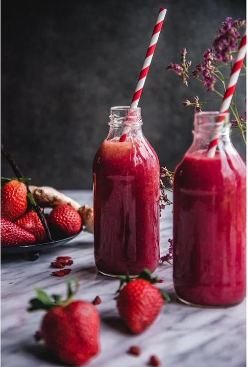 Actual product image Partydeco Red and white striped paper straw (10 x)