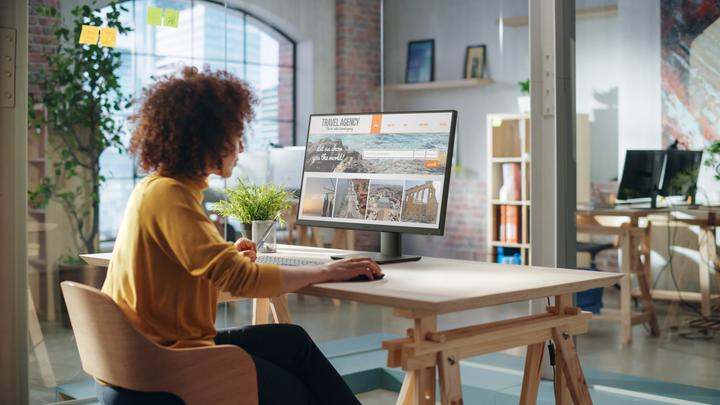 Produktbild ASUS AIO P470VAK-BPE070W AZERTY WIN11 HOME INCL KEYB/MOUSE AZERTY BE (Intel Core i7-13620H, 16 GB, 1000 GB, Intel UHD Graphics)