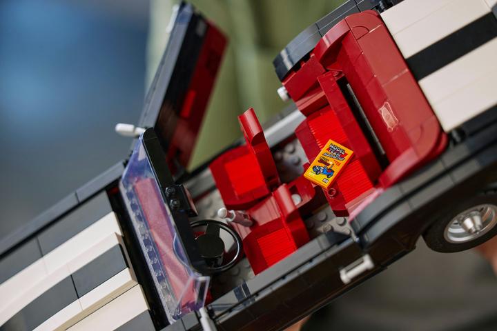 Produktbild LEGO Chevrolet Camaro Z28 (10304, LEGO Seltene Sets)