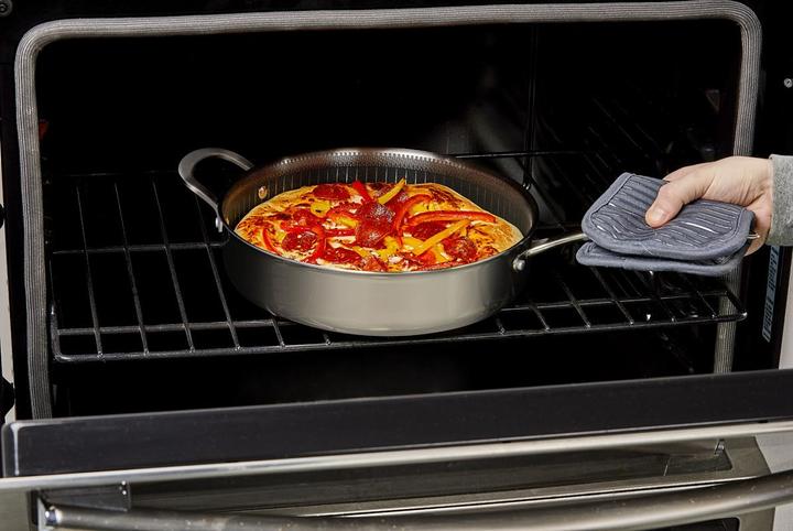 Actual product image Livington Titan Pan (26.50 cm, Frying pan, Aluminium, Stainless steel)
