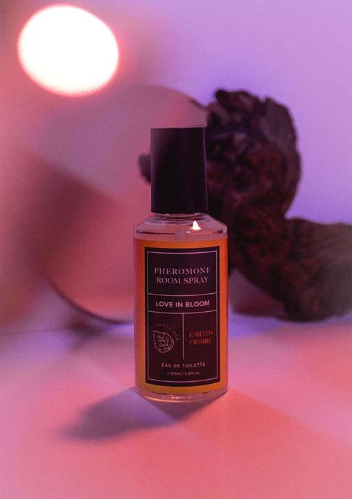 Immagine prodotto Eye of Love Feromone Spray Ambiente Attira Lei 150ml Desiderio di Terra (150 ml)