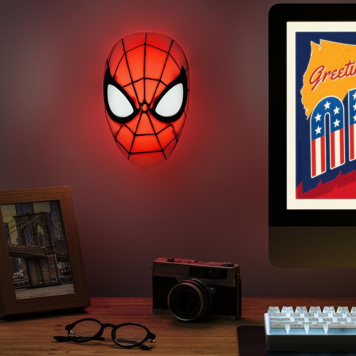 Actual product image Paladone Products Spiderman Mask Light