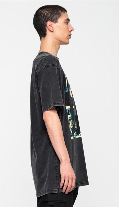 Actual product image Santa Cruz Knox Punk Front T-Shirt (XL)