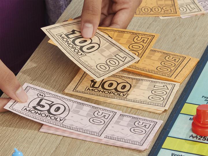 Actual product image Hasbro Gaming Monopoly (Italian)