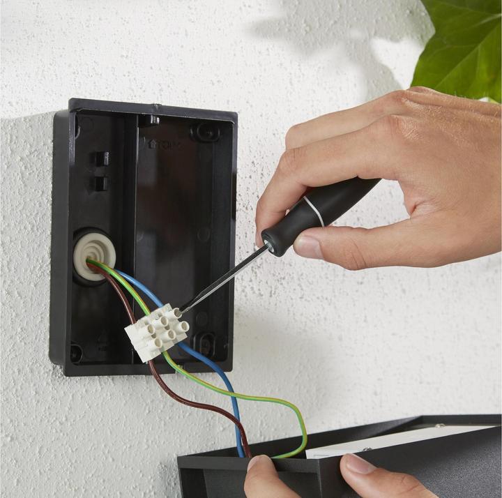 Actual product image Philips Hue Resonate Base (1200 lm)