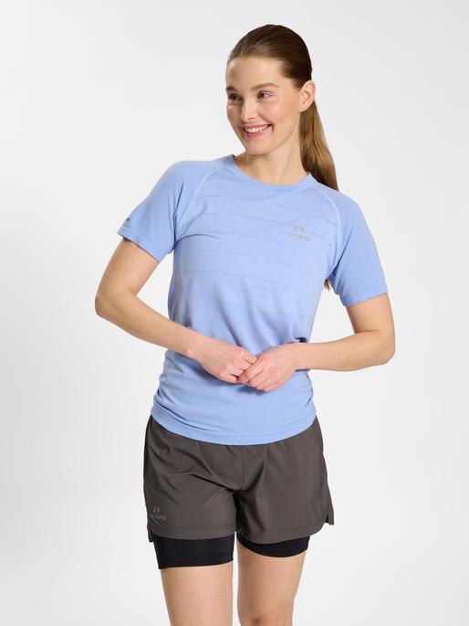 Actual product image Newline Nwlriverside Seamless T-Shirt S/S Woman (XL)