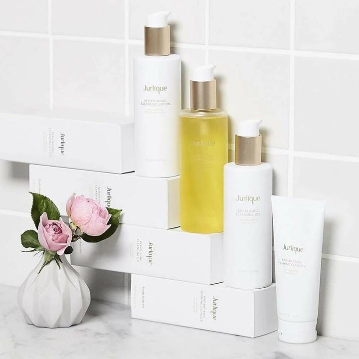 Actual product image Jurlique Nourishing Cleansing Oil (Cleansing lotion, 200 ml)