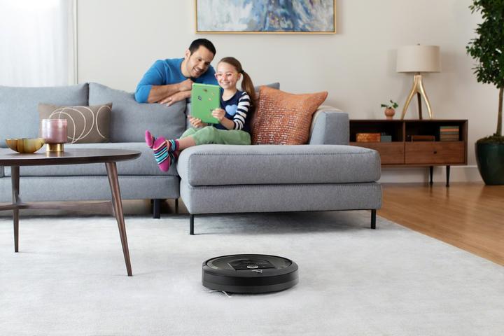 Actual product image iRobot Roomba i7+ (Robot vacuum)