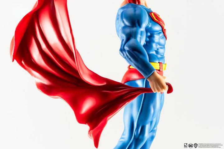 Actual product image Pure Arts Superman PX PVC Statue 1/8 Superman Classic Version 30 cm
