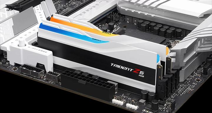Image du produit G.Skill Trident Z5 RGB (2 x 16GB, 6000 MHz, RAM DDR5, DIMM)