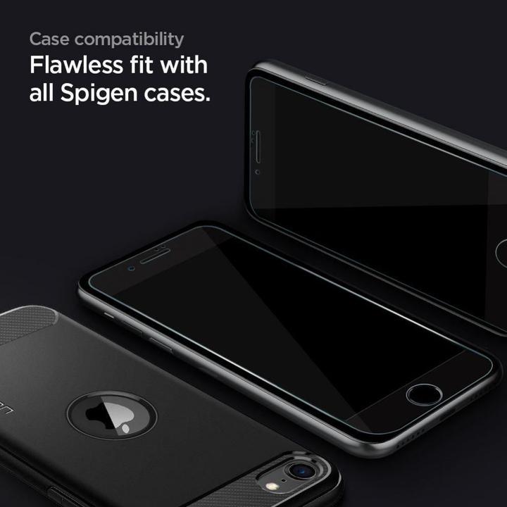 Produktbild Spigen tempered glass GLASS FC 2-pack for iPhone 7 / 8 / SE 2020 / SE 2022 black (2 Stück, Apple iPhone SE (3rd Gen), Apple iPhone SE (2nd Gen), Apple iPhone 8, Apple iPhone 7)