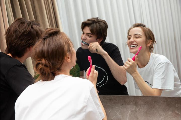Productafbeelding Foreo Sonische tandenborstel Issa 3 Fuchsia (Sonische tandenborstel)
