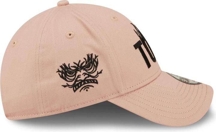 Actual product image New Era 9Forty Strapback Tokyo Graphic
