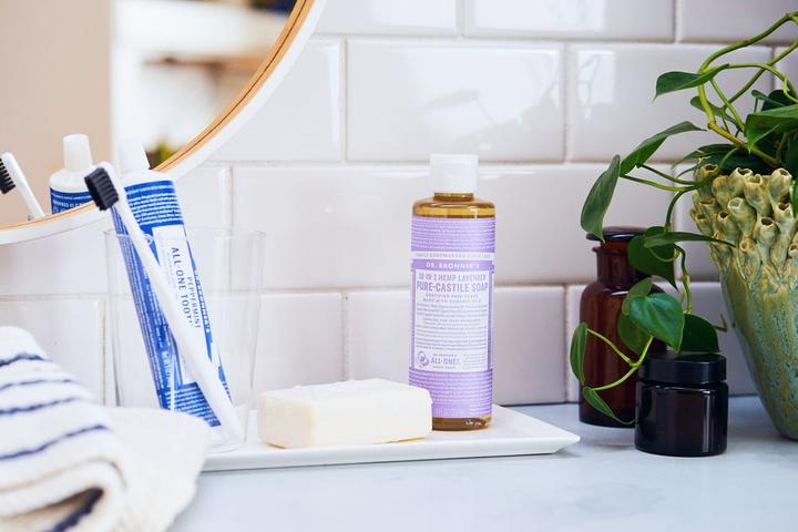 Actual product image Dr. Bronner's 18-IN-1 Lavender (Liquid soap, 240 ml)