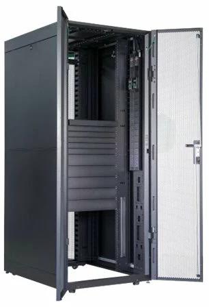 Image du produit APC Netzwerkschrank Easy Rack ER8282 42HE / Schwarz (42 HE, Rack 19 pouces)