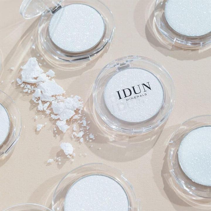 Actual product image IDUN Minerals Single Shades Eyeshadow Snöflinga