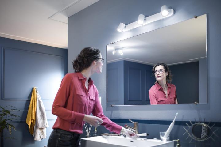 Actual product image Philips Hue Adore Base BT (700 lm, GU10)