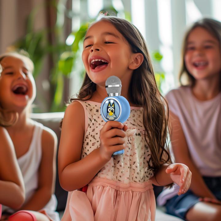 Image du produit OTL Micro karaoké LED pour enfants avec emplacement pour carte Micro-SD et déformateur de voix amusant