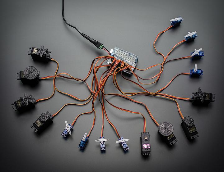 Image du produit Adafruit Interface I2C 16 canaux 12 bits PWM/Servo Shield (Bouclier)