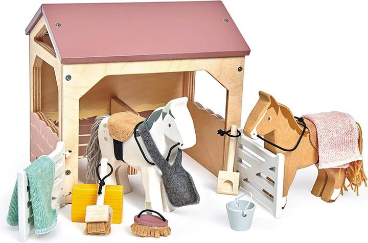 Tender Leaf Toys Stable set