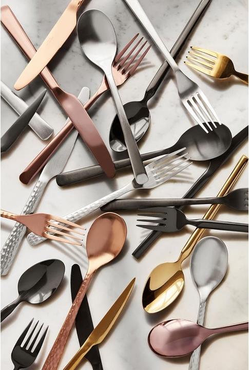 Image du produit Broste Copenhagen Cutlery set Hune, 16 pc - Acier inoxydable - Brushed satin martelé (1 pièce(s), Set de couverts)