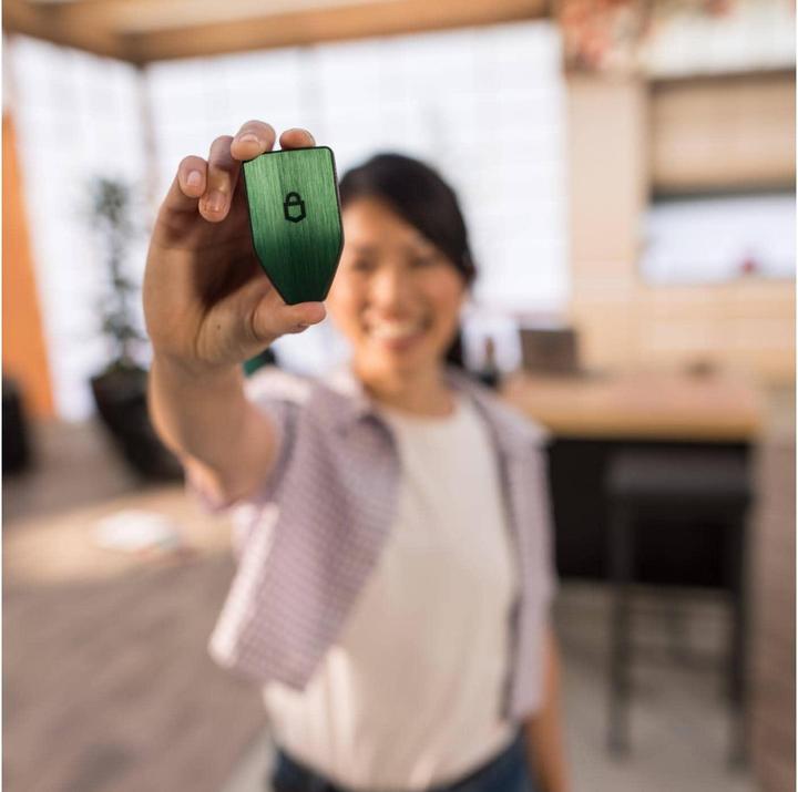 Image du produit Trezor Safe 5 - Béryl vert (Bitcoin, Autrui, Dogecoin, Ethereum Classic)