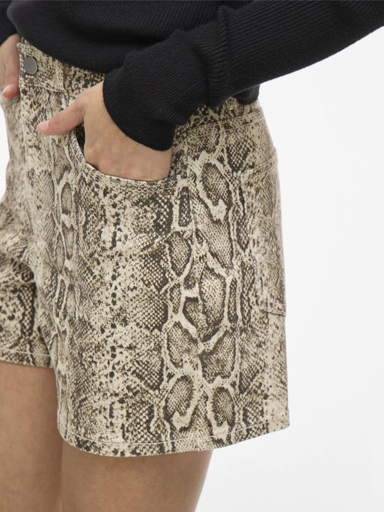Image du produit Vila Regular Waist Jeansshorts (36)