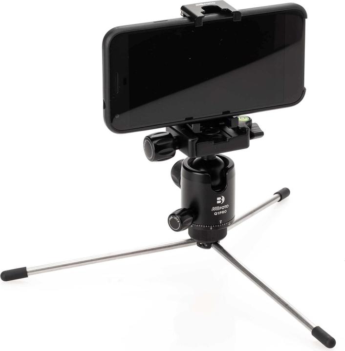 Actual product image MeFOTO RoadTrip PRO Aluminium Tripod (Carbon)