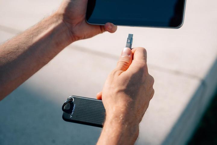 Actual product image Verbatim Pocket SSD (2000 GB)