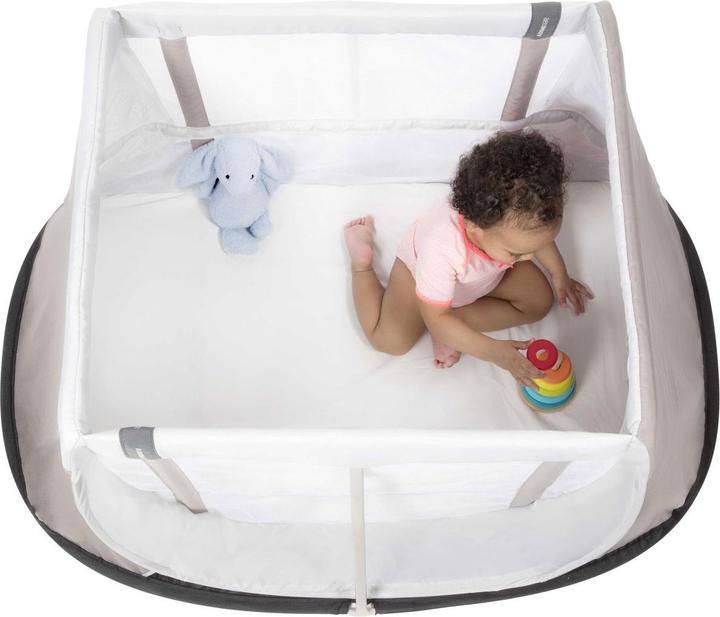 Actual product image AeroMoov Instant travel bed