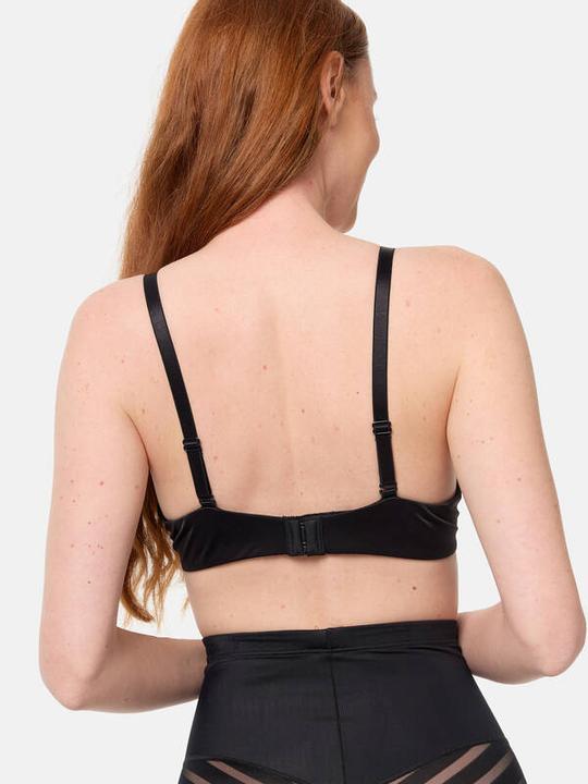 Actual product image DIM Generous Underwired Bra Push Up (90 C)