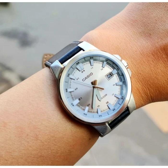 Produktbild Casio Collection (Chronograph, 42 mm)