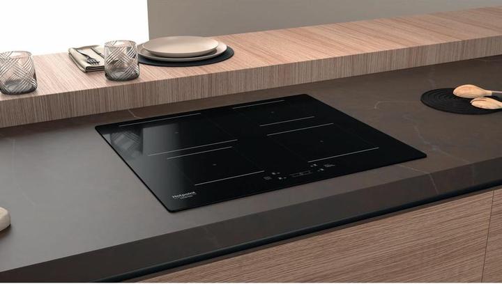Actual product image Hotpoint HQ 5660S NE