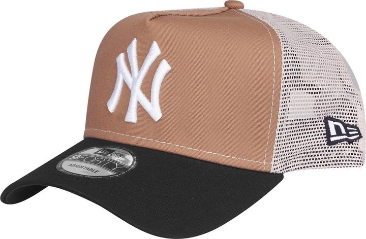New Era 9Forty Snapback Trucker Cap - New York Yankees Khaki